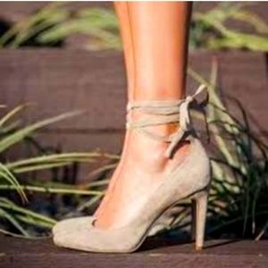 BCBG Generation Ellah Pump, NWOT, unworn, 8.5